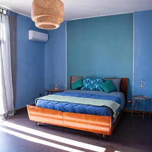 Home&more *** נאפולי